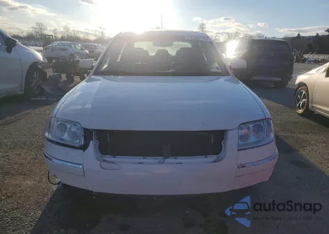 2003 Volkswagen Passat Glx 4Motion z USA, uszkodzony, nr VIN WVWTH63B63P276099